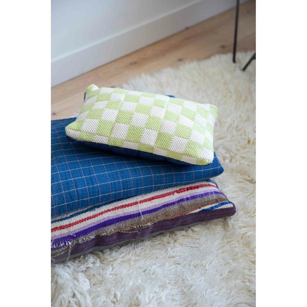 Checkered woven cushion green/blue (38x48) - House of Orange